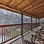 3 Mi to Dollywood: Hot Tub Hideaway in Smoky Mtns