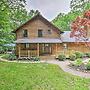 Quiet Cabin w/ Hot Tub ~ 15 Mi to State Parks!