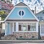 Catalina Island Home: Walk to Main Street Beach!
