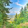 26 Mi to Mount Rainier, Game Room: Puyallup Oasis