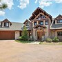 Idyllic Florissant Cabin w/ Patio & Hot Tub!