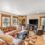 Duplex in Quiet Family Neighborhood 1 Mi to Skiing