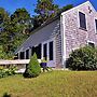 Ipswich Cottage: Beautiful Views, 5 Mins to Beach
