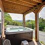 Beautiful Franklin Home w/ Bunkhouse & Hot Tub!