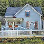 Historic Victorian Home + Hot Tub, Walk to Casinos