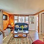 Cozy Hampton Cottage - Walk to Beaches & Marina!