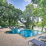 Guadalupe River Paradise w/ Hot Tub, Dock & Kayaks