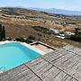 Luxurious Villa Oasis in Paros
