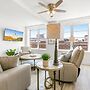 Luxury 4 bedroom Condo Short Walk to Bourbon Street