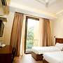 UDS Villa - Scandinavian B&B - Next to VFS