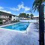 Elegant 2BR Condo with Pool near Crystal Lake in Pompano Beach