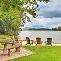Cozy Lake Chatuge Getaway, Walk to Water!