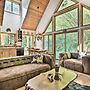 Cozy Rhododendron Cabin: Hike & Ski Nearby!