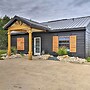 Graford Cabin w/ Rooftop Deck & Lake Views!