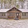 Quiet Pines Cabin w/ Hot Tub & Fishing Pond!