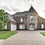 Cordova Home w/ Pool Table, 17 Mi to Memphis Zoo!