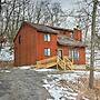 Charming Poconos Abode w/ Gas Grill + Fire Pit!