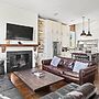 Modern Knoxville Gem: Near Campus & Eateries!