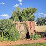 3 Mi to Lake Powell: Home w/ Patio & Waterfall