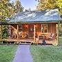 Pet-friendly Cosby Log Cabin w/ Backyard & Porch!