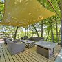 Waterfront Retreat w/ Deck on Lake Eufaula!