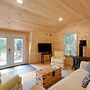 Cozy Apt w/ Deck, ~ 5 Miles to Acadia Nat'l Park!