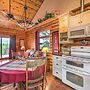 Quaint Williams Cabin Near Grand Canyon