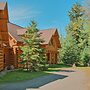 Executive Plus 52 - Beautiful Spacious log Home With Private hot tub P