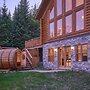 Duc 83 - Luxury log Cottage With hot tub and Exterior Barrel Sauna