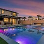 Desert Eden by Avantstay 6BR w/ Ensuite Backyard Oasis w/ Pool & Hot T
