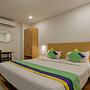 FabHotels Ny Townhouse