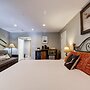Cm321h Copper Mtn Inn Hotel Room by RedAwning