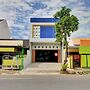 Super OYO 90767 Gm Guest House