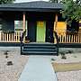 Darling 30 Day Minimum 2 Bedroom Home by RedAwning