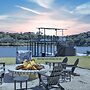 Lakefront Paradise With Firepit