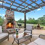 Luxury Home With Fire Pit & Hill Country Views