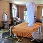 Room in Guest Room - Dolphin Suite 40 m2 in Villa 560 m2, Indian Ocean