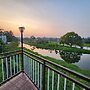 Riverscape Tranquil Serviced Apartments