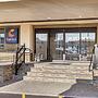 Comfort Inn & Suites Newark Liberty International Airport