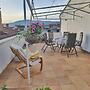 Charming Apartment Center Split Terrace & Parking