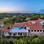 7br Home w/ Pool - Perfect for Family Reunions