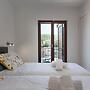 Seafront Apartment Nana 2