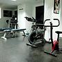 ADB tower Netflix Pool Gym 22m