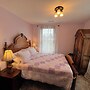 Pearl Inn Bed and Breakfast