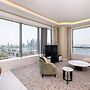 The Palm Tower 1 Corner Bedroom Dubai