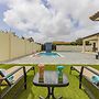 Remodeled 3BR w Private Pool Close to Palmbeach