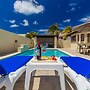 Large 5BR Villa With Private Pool Near Eagle Beach
