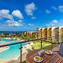 Oceanfront Penthouse 4BR w Roof Top Deck w Jacuzzi Eagle Beach