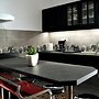 Renovated Home Next To Old Town