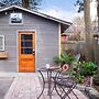 Quiet Shed in Downtown